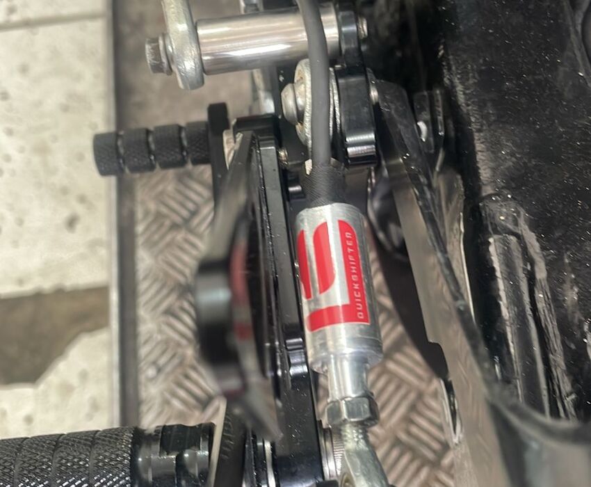 QUICK SHIFTER PARA YAMAHA R1